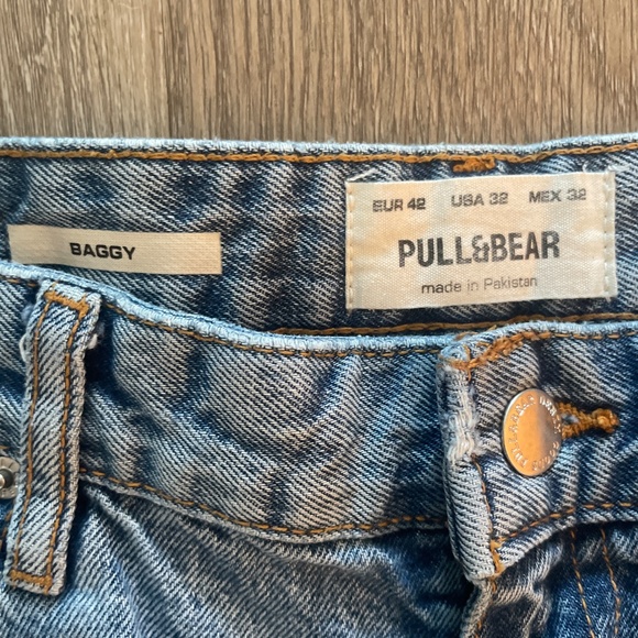 Pull and bear men’s size 32 baggy jeans - Picture 5 of 5